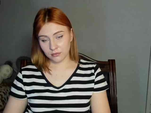 RedheadDevil webcam