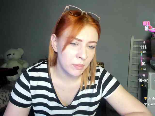RedheadDevil webcam