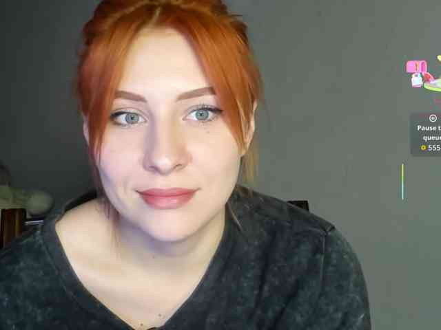RedheadDevil webcam