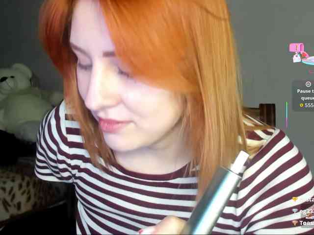 RedheadDevil webcam
