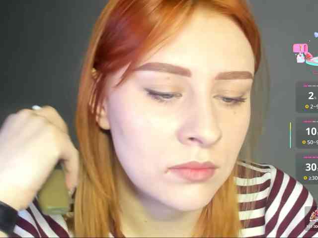 RedheadDevil webcam