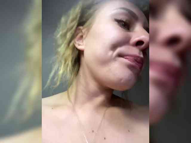 KissyKristy webcam
