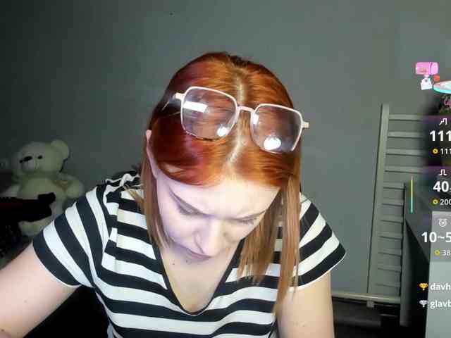 RedheadDevil webcam