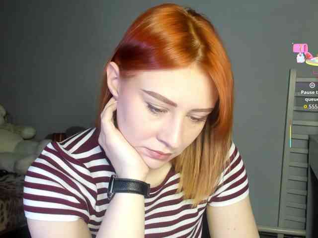 RedheadDevil webcam