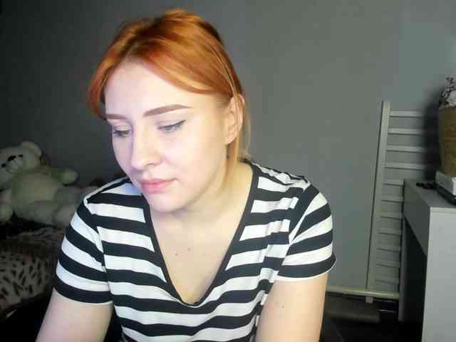 RedheadDevil webcam