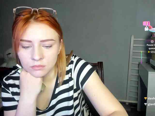 RedheadDevil webcam