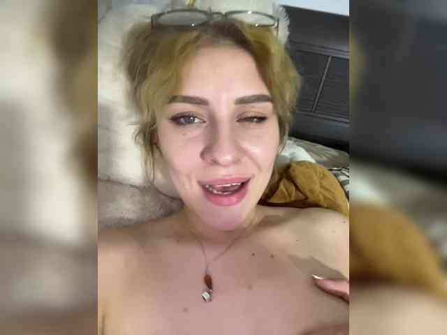KissyKristy webcam