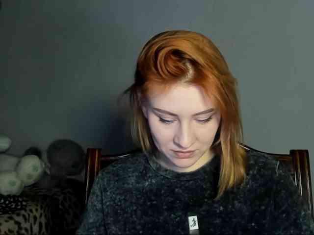 RedheadDevil webcam