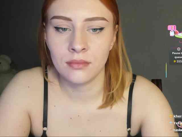 RedheadDevil webcam