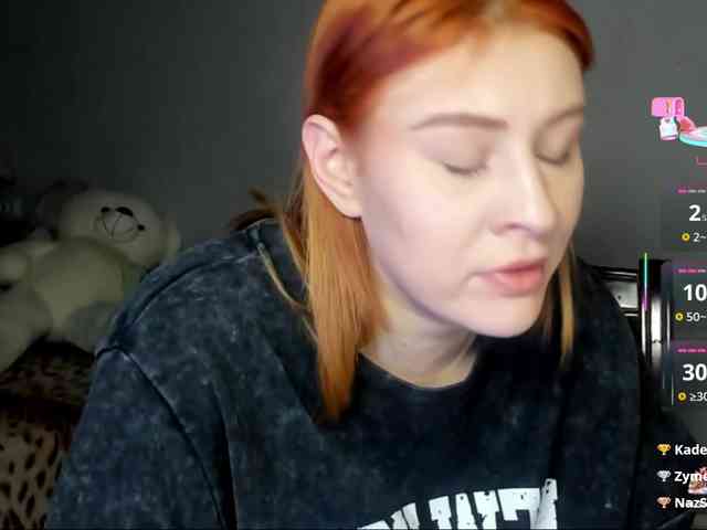 RedheadDevil webcam