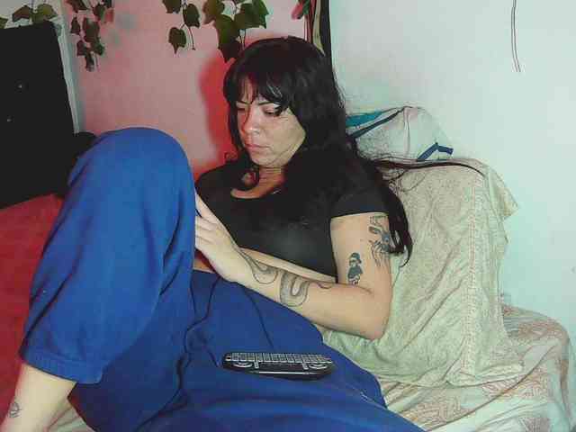 caribbeanlov4 webcam
