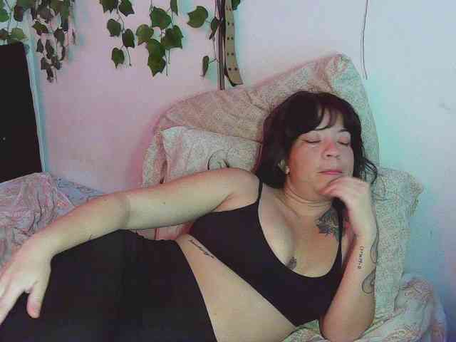 caribbeanlov4 webcam