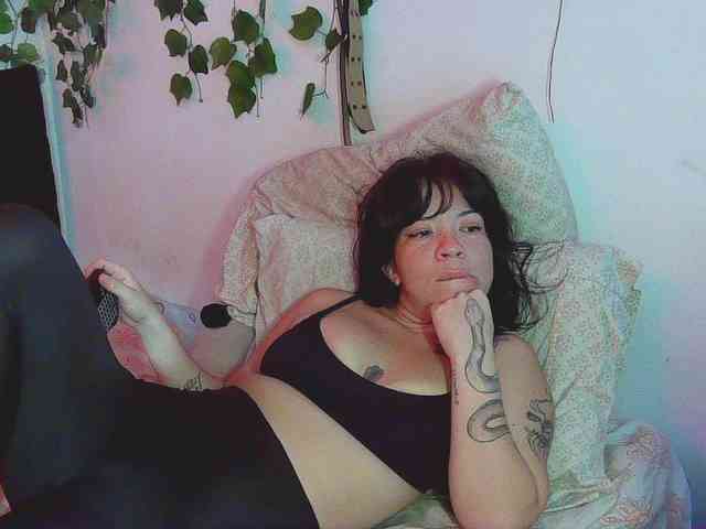 caribbeanlov4 webcam