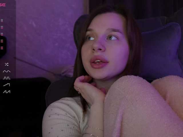 MossiPolli's BongaCams show and profile