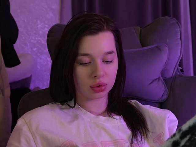 MossiPolli's BongaCams show and profile