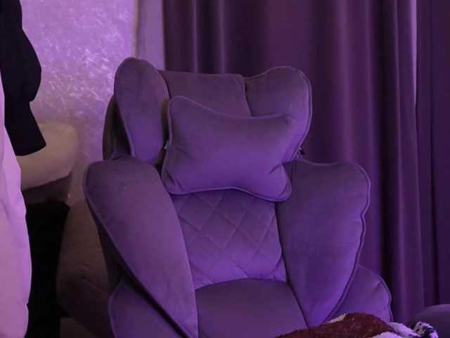 MossiPolli's BongaCams show and profile