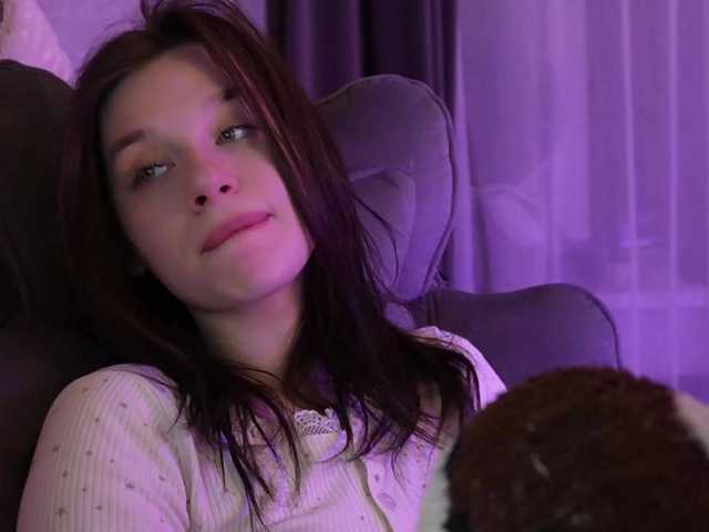 MossiPolli's BongaCams show and profile