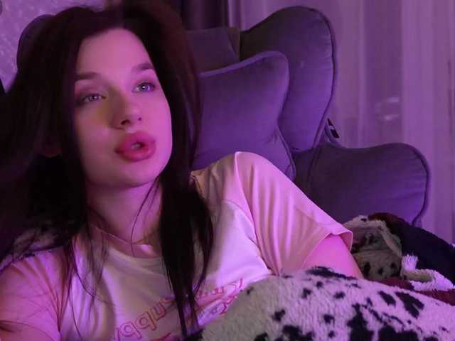 MossiPolli's BongaCams show and profile