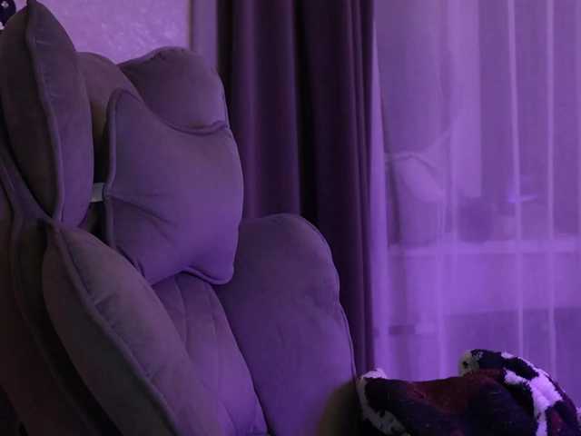 MossiPolli's BongaCams show and profile