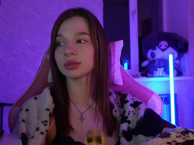 MossiPolli from BongaCams