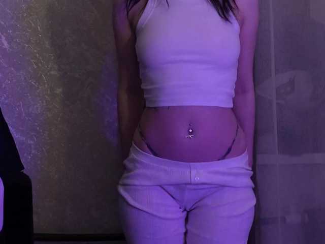 MossiPolli's BongaCams show and profile