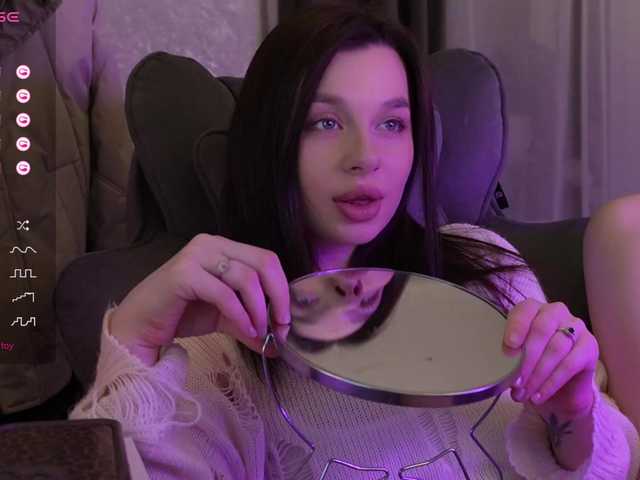 MossiPolli's BongaCams show and profile