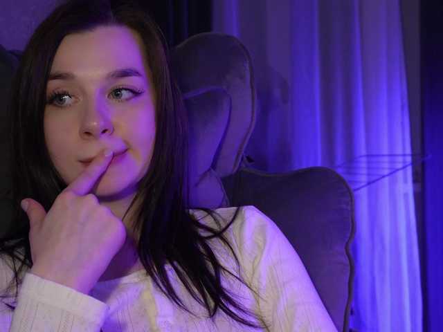 MossiPolli's BongaCams show and profile