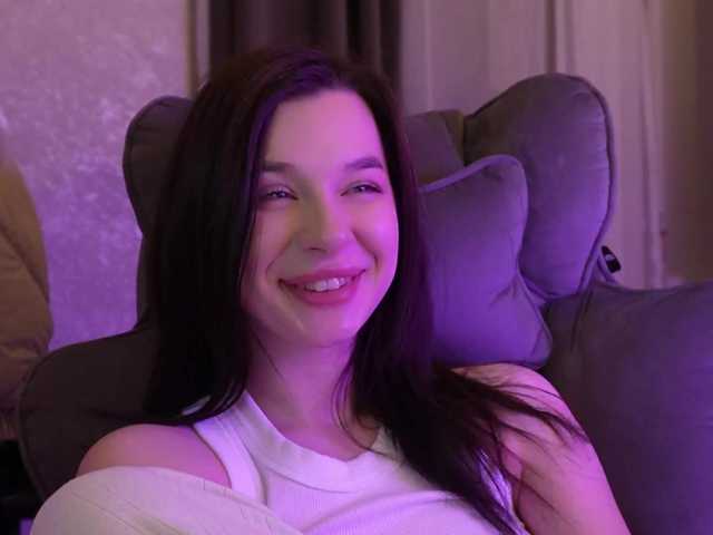 MossiPolli's BongaCams show and profile
