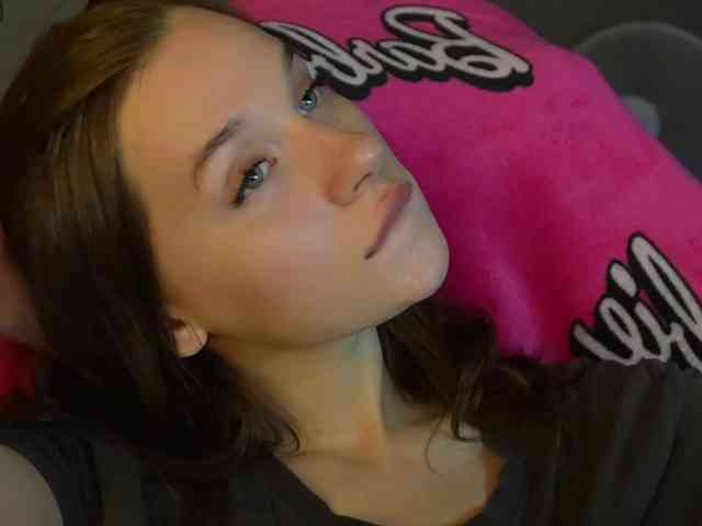 _Polly_ webcam