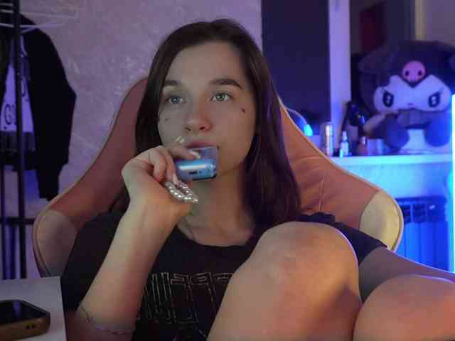 _Polly_ webcam