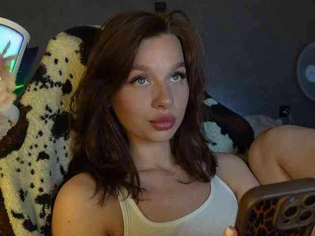 _Polly_ webcam
