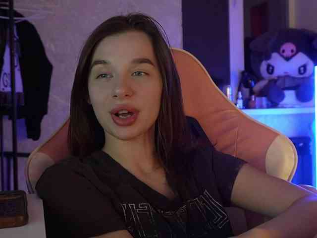 _Polly_ webcam