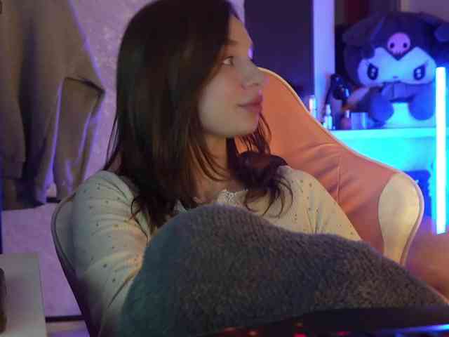 _Polly_ webcam