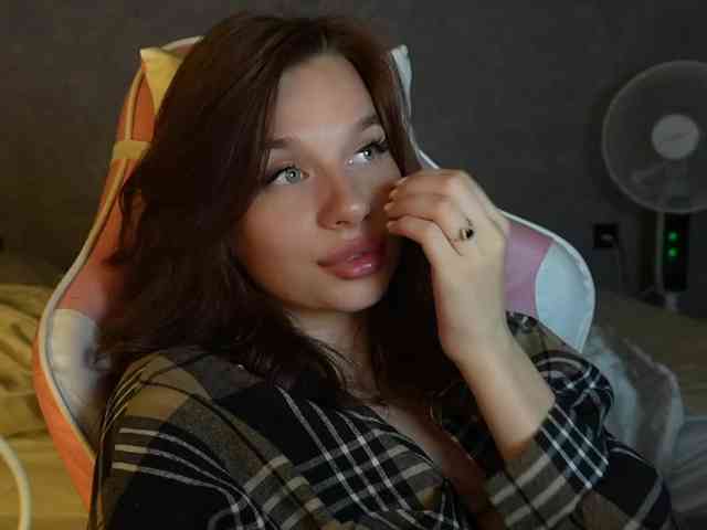 _Polly_ webcam