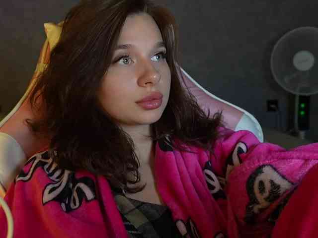 _Polly_ webcam