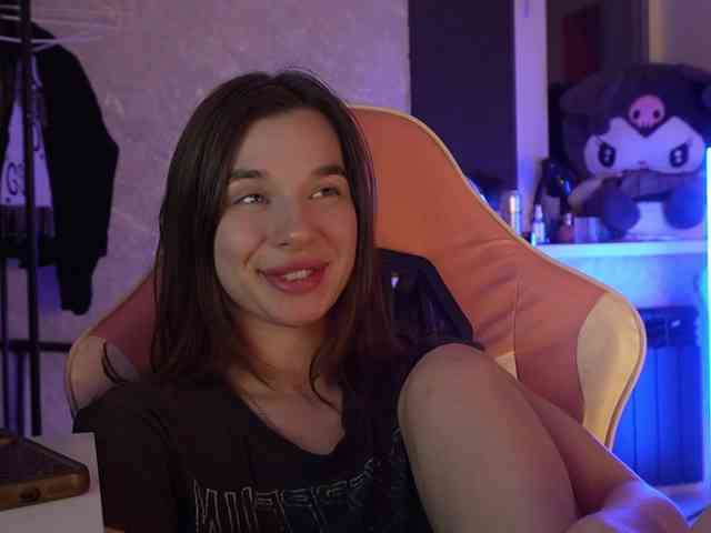 _Polly_ webcam