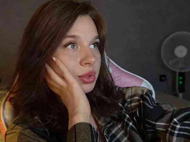 _Polly_ webcam