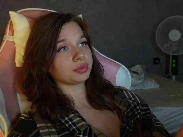 _Polly_ webcam
