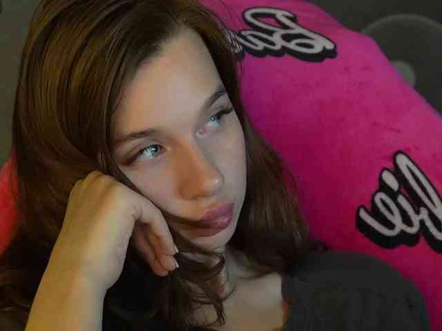 _Polly_ webcam