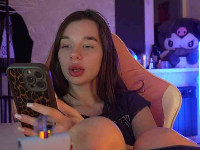 _Polly_ webcam