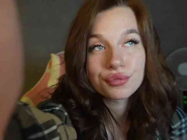 _Polly_ webcam