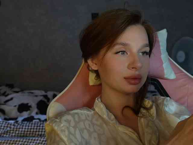 _Polly_ webcam