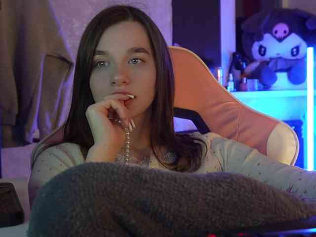 _Polly_ webcam