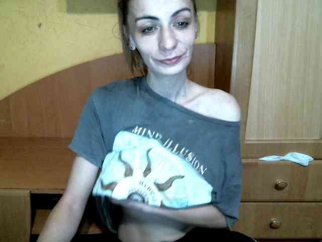 Carolly_ webcam