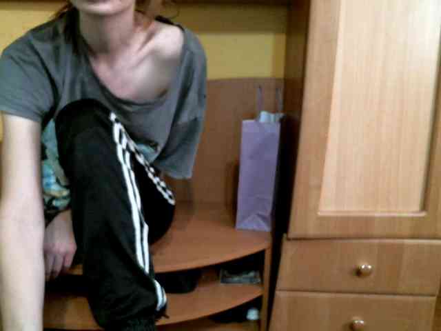 Carolly_ webcam