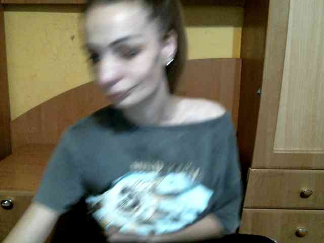 Carolly_ webcam