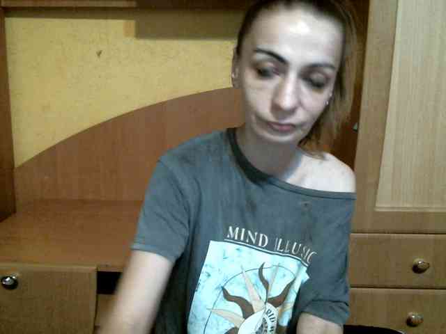 Carolly_ webcam