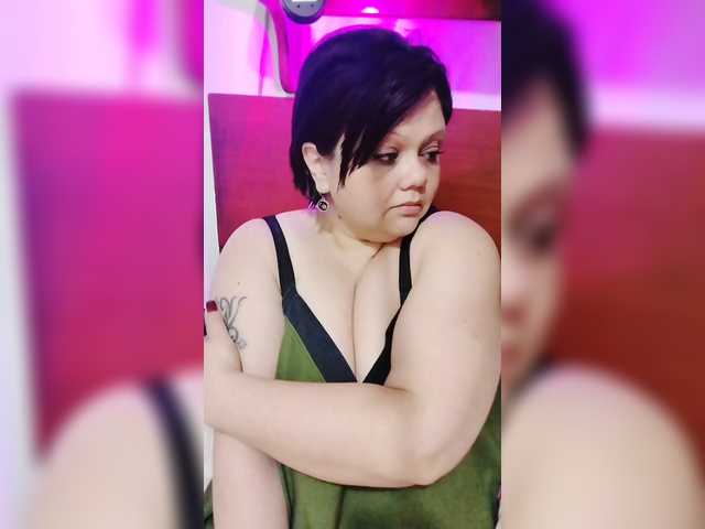 amputeehot's BongaCams show and profile