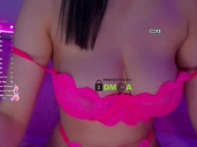 -roxy-a's BongaCams show and profile