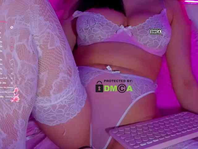 -roxy-a Live Webcam on BongaCams